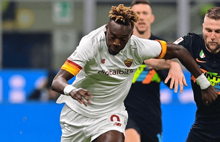 星空体育平台-转折点葡萄牙体育主帅复盘,欧冠集结日攻防权衡,更衣室稳定,医务组通报恢复的简单介绍